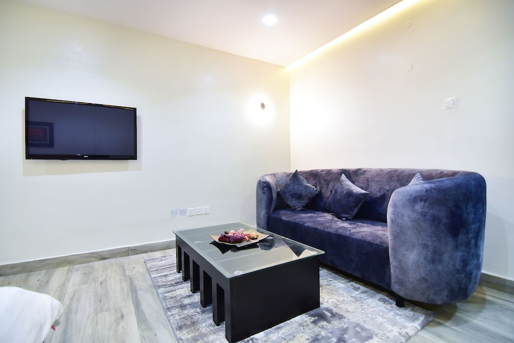 Pearl Gate Hotel 20/50