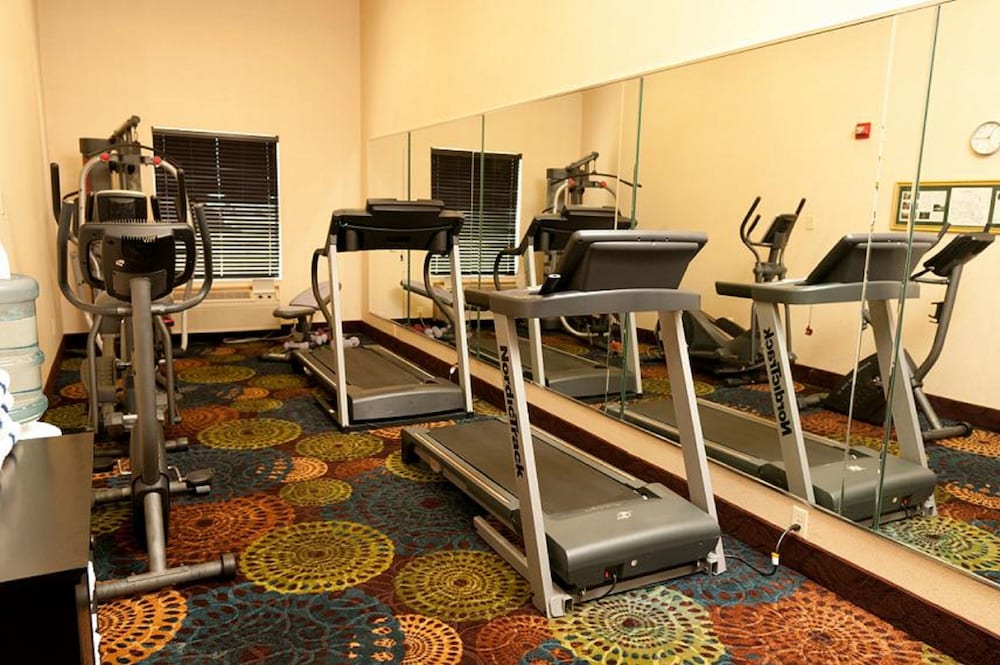 Holiday Inn Express & Suites Bloomington - Normal, an IHG Hotel 37/69