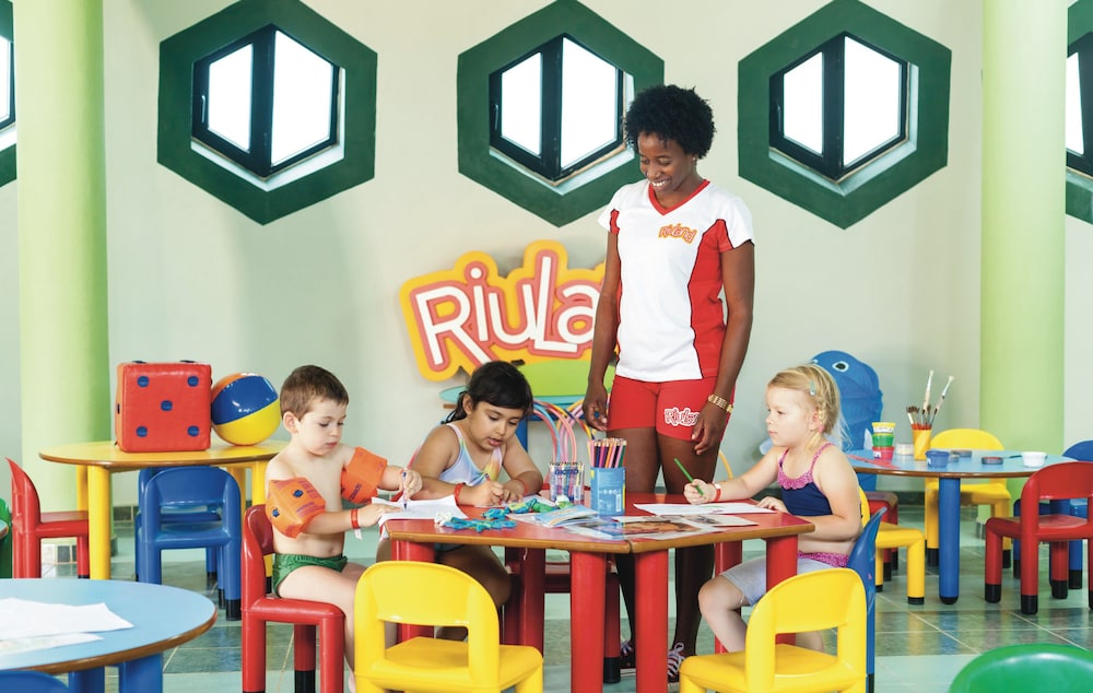 Hotel Riu Funana 24/35