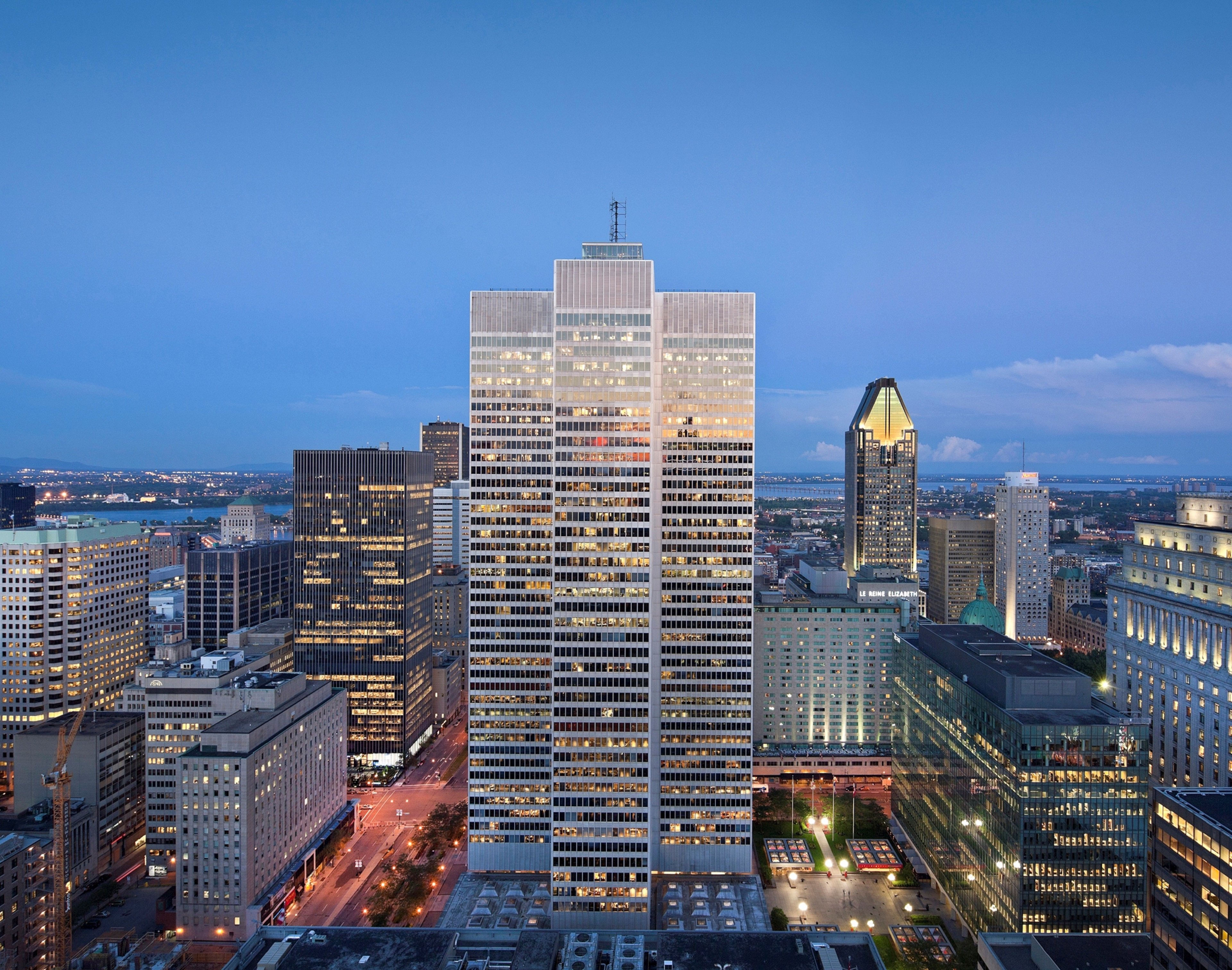 Holiday Inn Hotel Suites Montreal Centre Ville Ouest 2/78