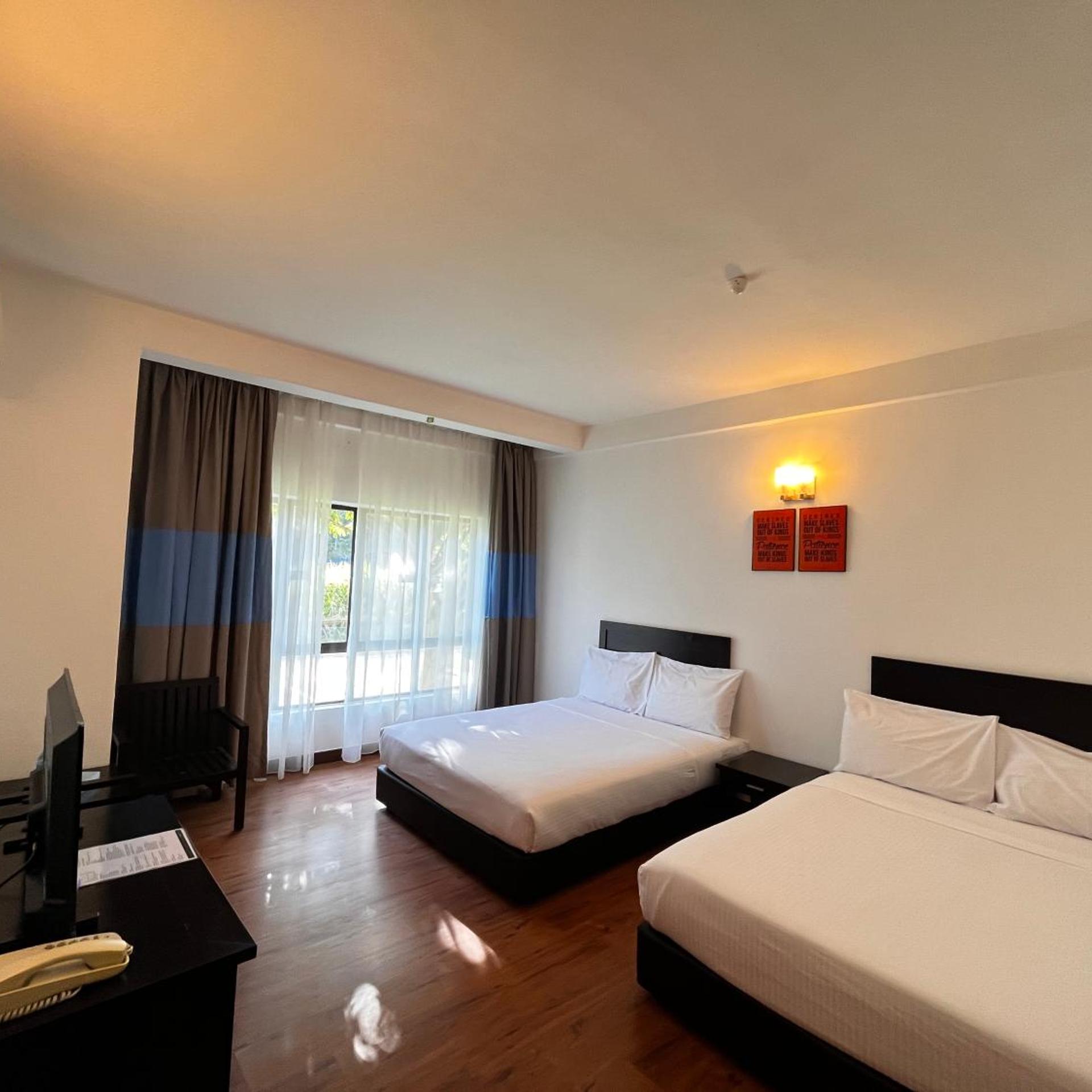 Deluxe, Triple, Single Bed, Pool View