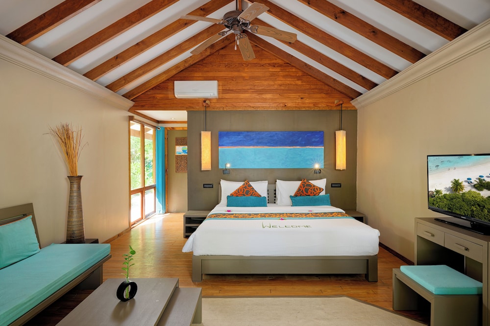 Canareef Resort Maldives 14/65