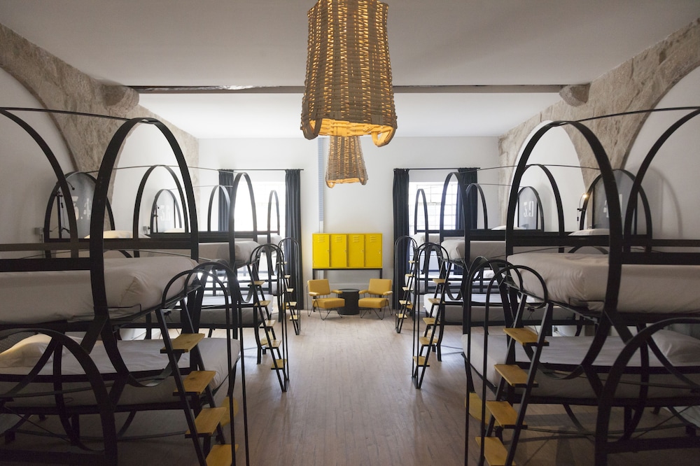 The House Of Sandeman Hostel & Suites 35/50
