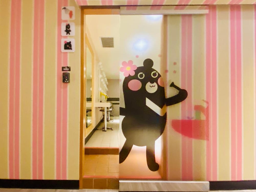 Heybear Capsule Hotel 7/50