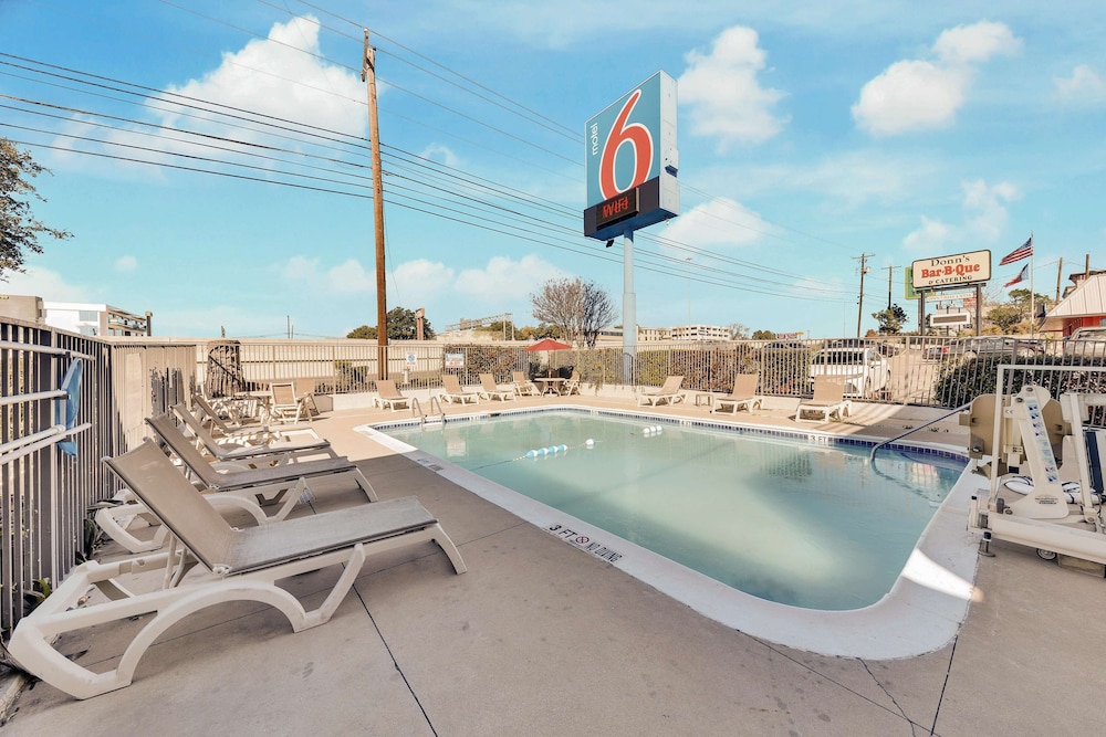 Motel6 Austin, TX - Airport - South 51/58