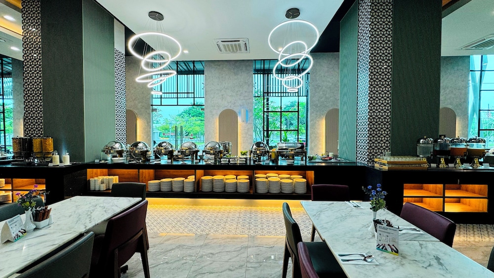 RAIA HOTEL AND CONVENTION CENTRE ALOR SETAR 38/50