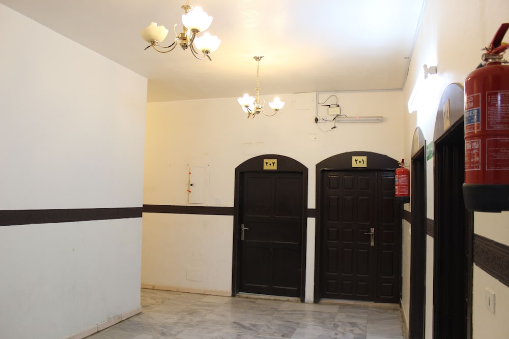 العييري للوحدات السكنية 4(Al Eairy Furnished Apartments - Al Bahah 4) 10/40