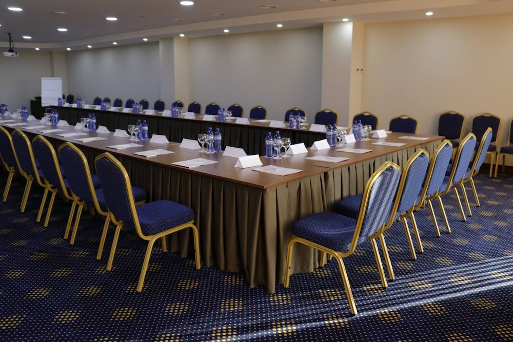 Colosseum Marina Hotel Batumi 63/72