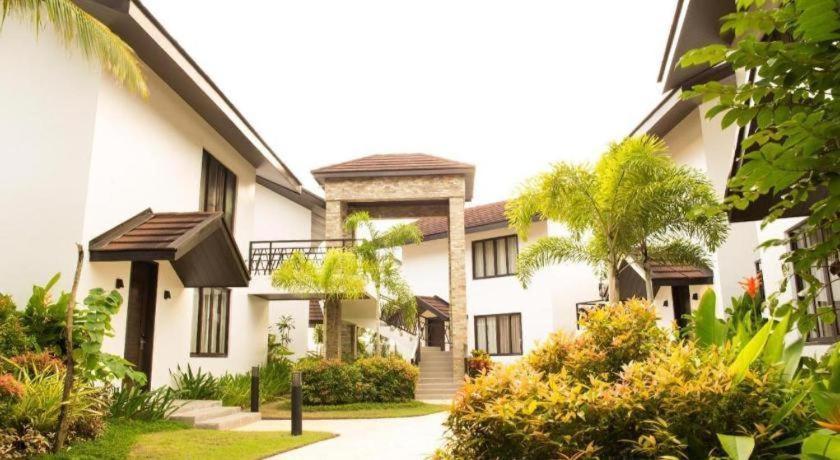 Ciriaco Hotel and Resort 26/31