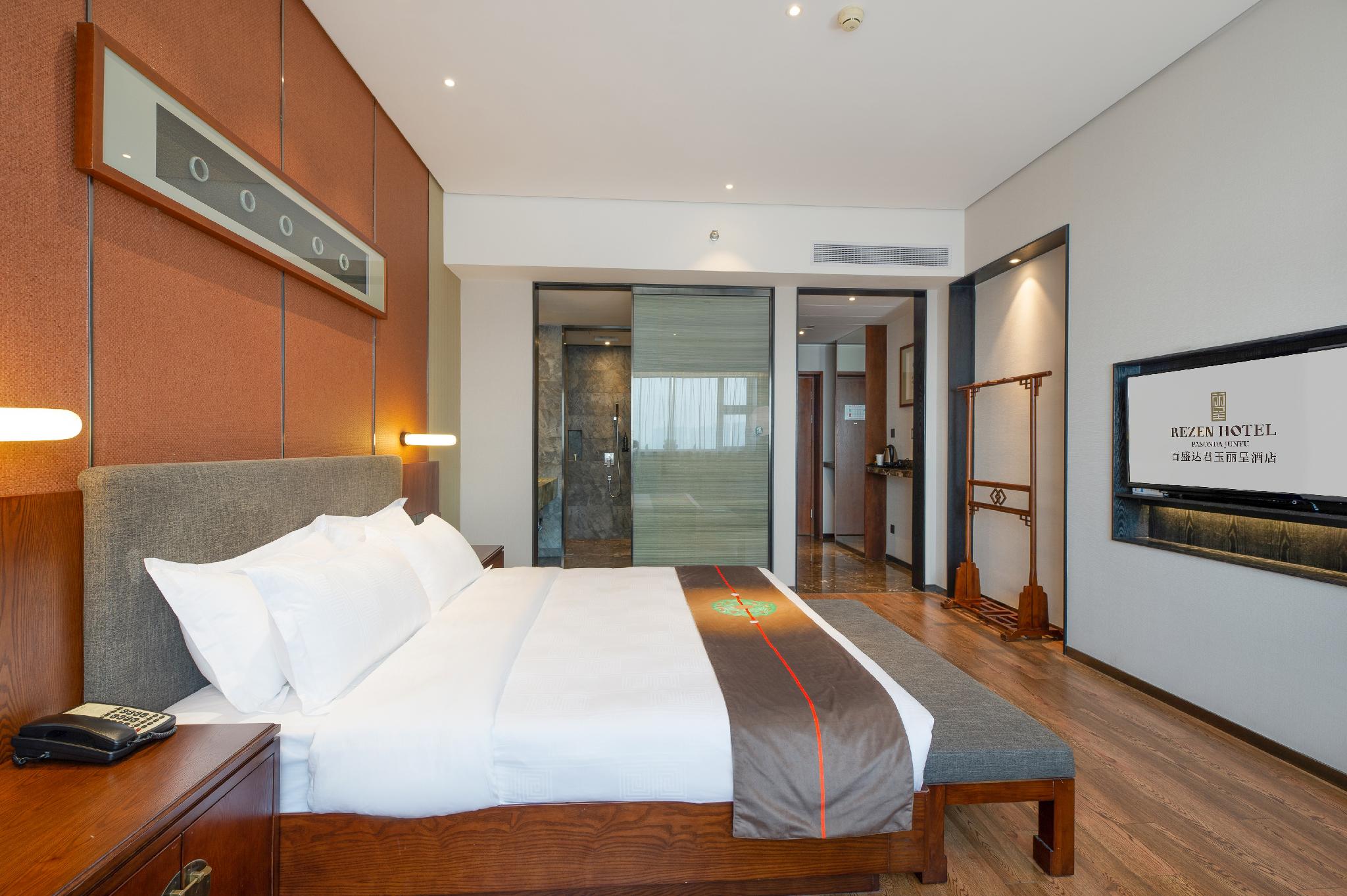 Select, Queen Bed