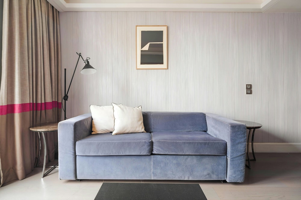 L Edmond Hotel Parc Monceau 45/67