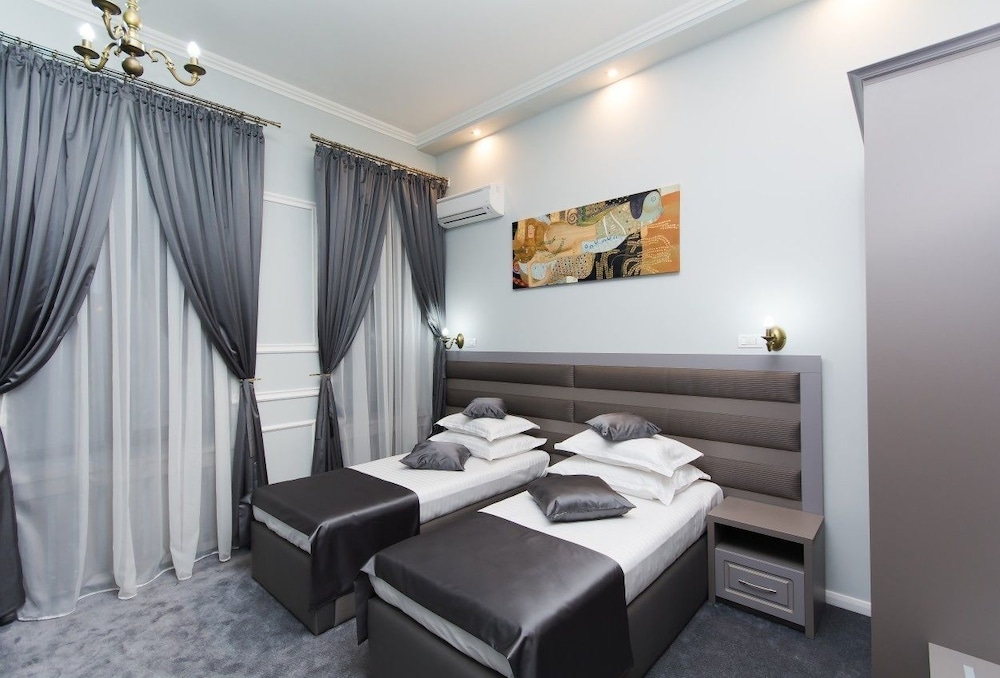 La Strada Boutique Villa 46/70