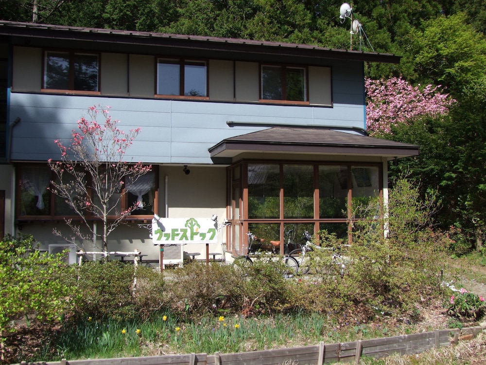 Kawaguchiko Pension Woodstock 3/28