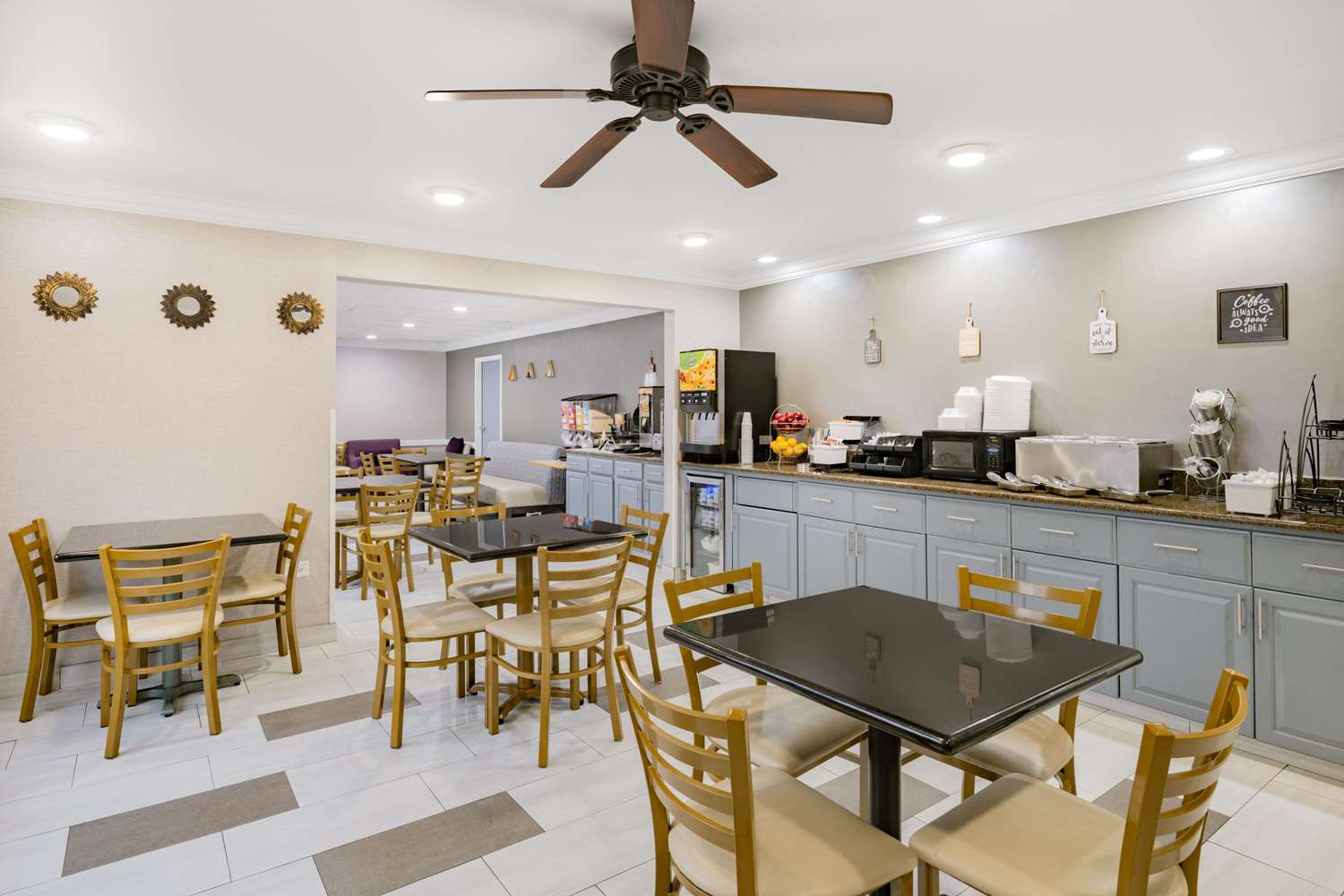 restaurant cafeteria