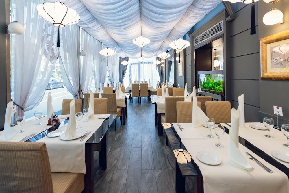 Minerva Hotel 39/44