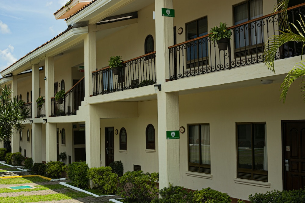 Hotel Las Palomas 6/59