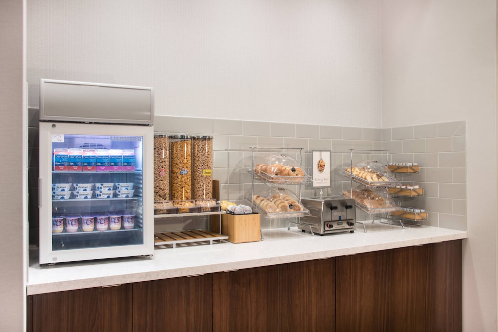 Fairfield Inn & Suites By Marriott Dayton 37/47