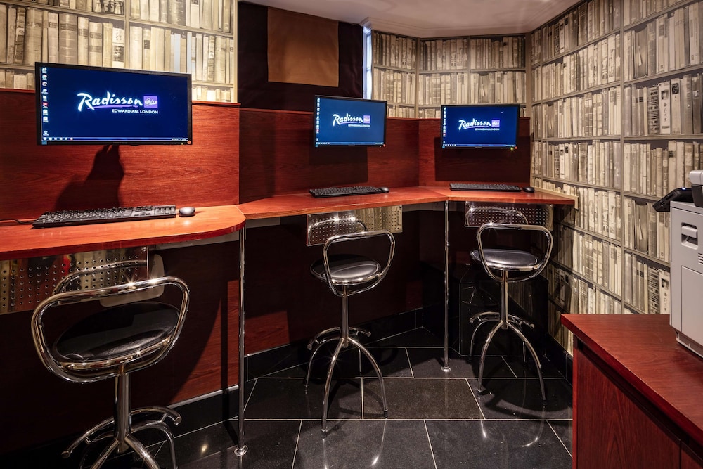 Radisson Blu Hotel London Bond Street 63/71