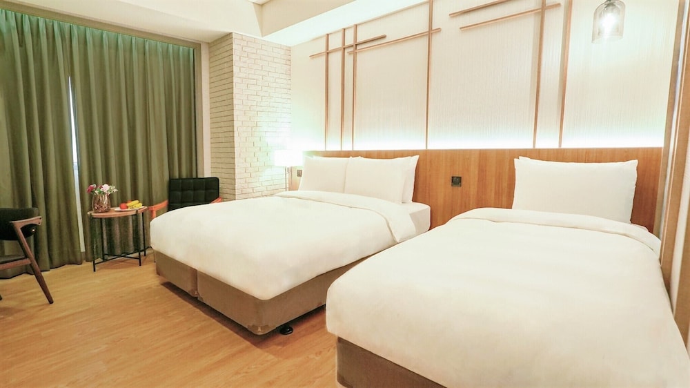 CAPITAL HOTEL NANJING 12/30