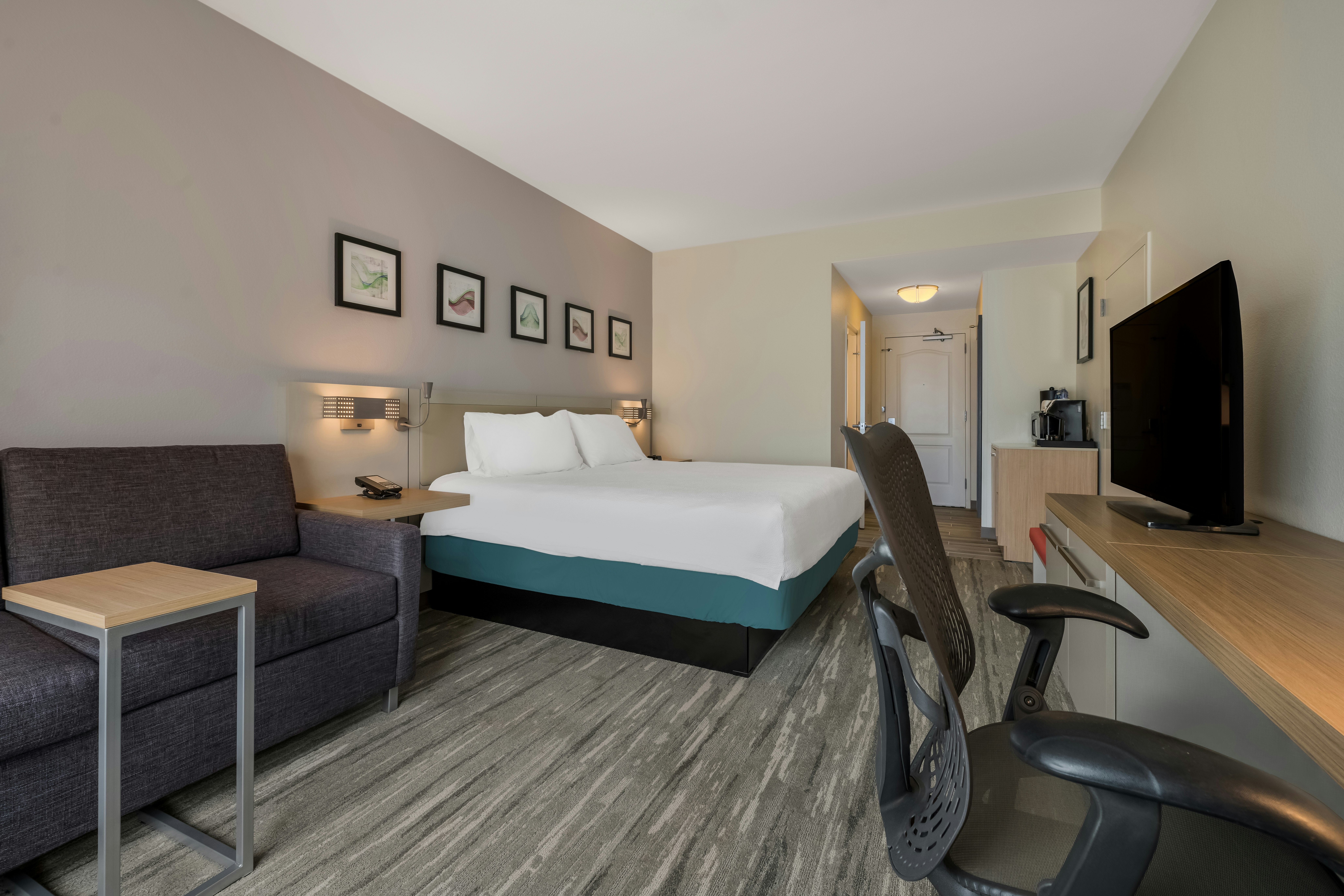 Hilton Garden Inn Rockford 21/64