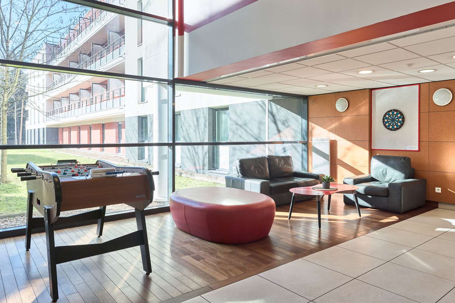 Comfort Aparthotel Versailles St Cyr l Ecole 13/17