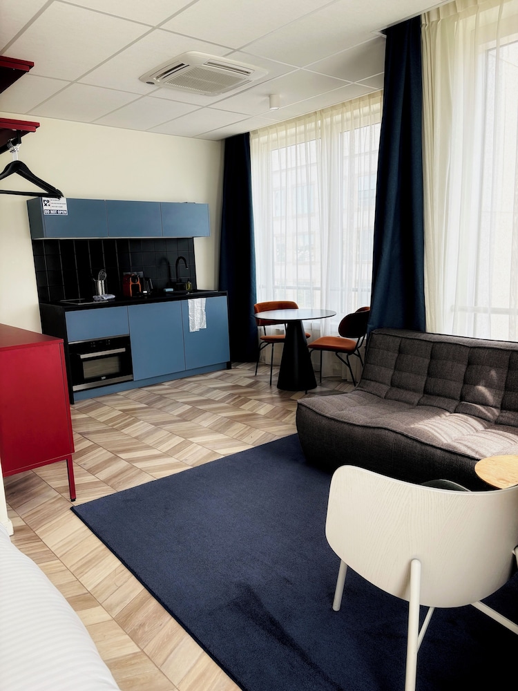 ROXI Residence Brussels 8/17
