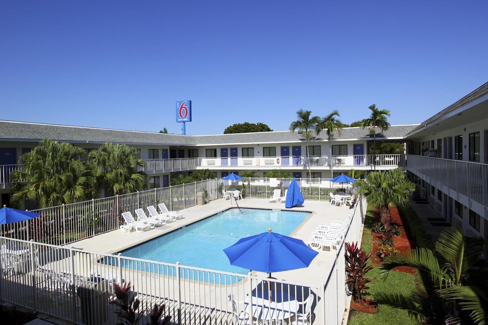 Motel6 Lantana/West Palm Beach, FL 7/60