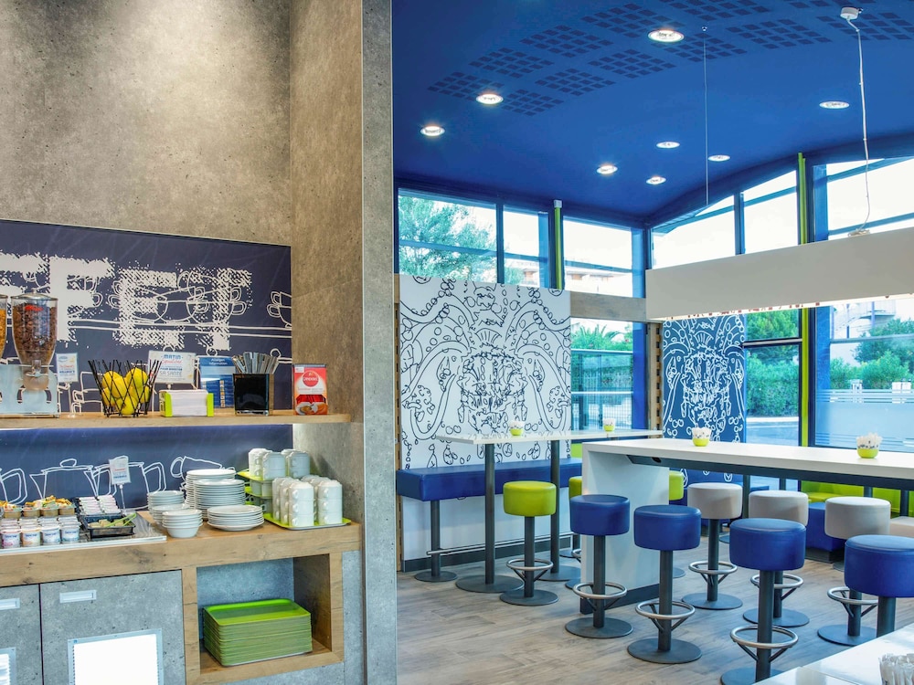 ibis budget Montpellier Sud Pres d Arenes 52/71