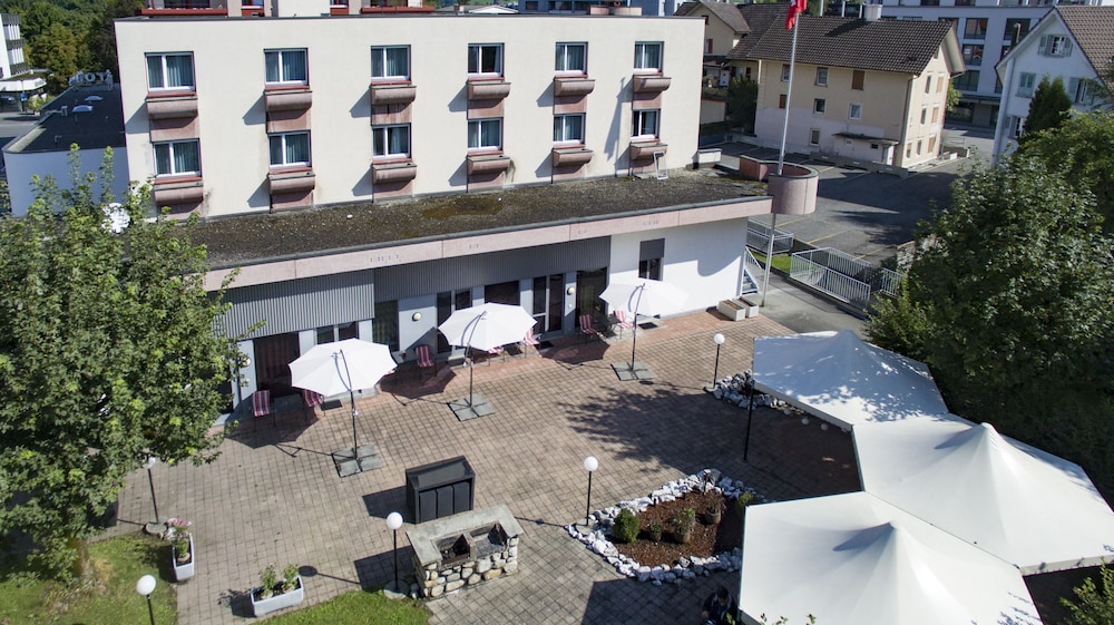 Hotel Sursee 31/34