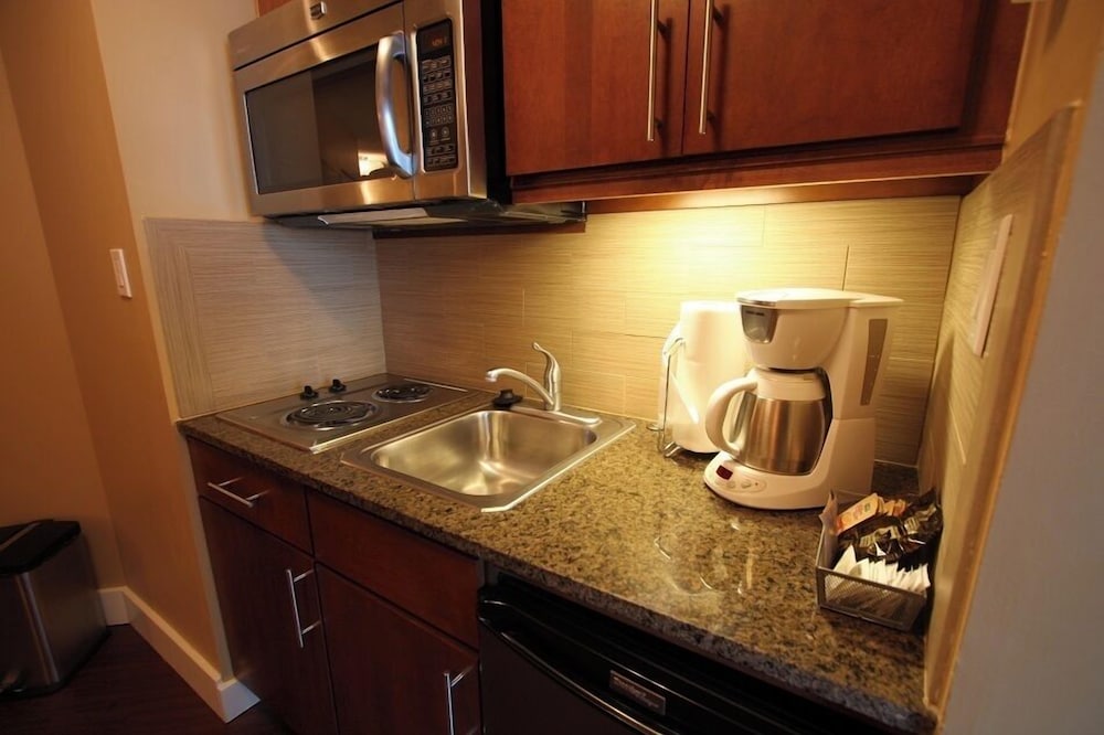 Rosedale Condominiums 59/60