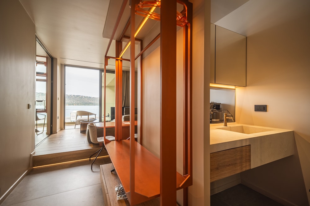 Oniros Residences 49/50
