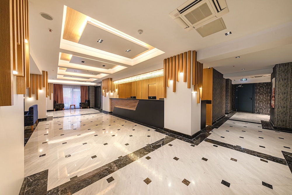 Demiray Hotel 6/50