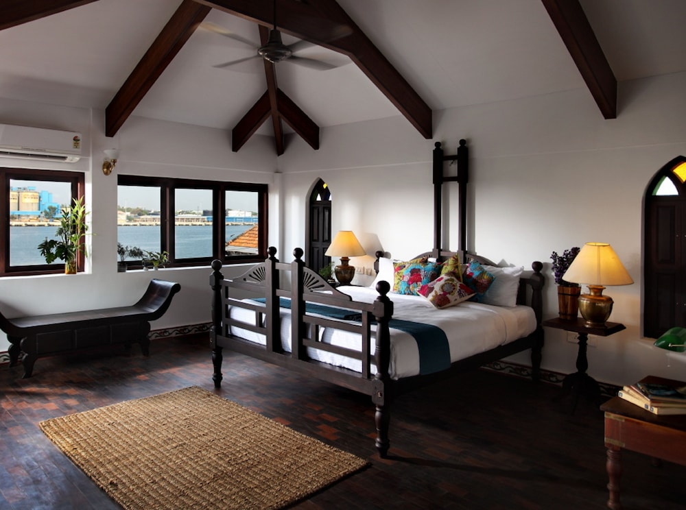 Bloom Boutique Waterfront Fort Kochi 38/50