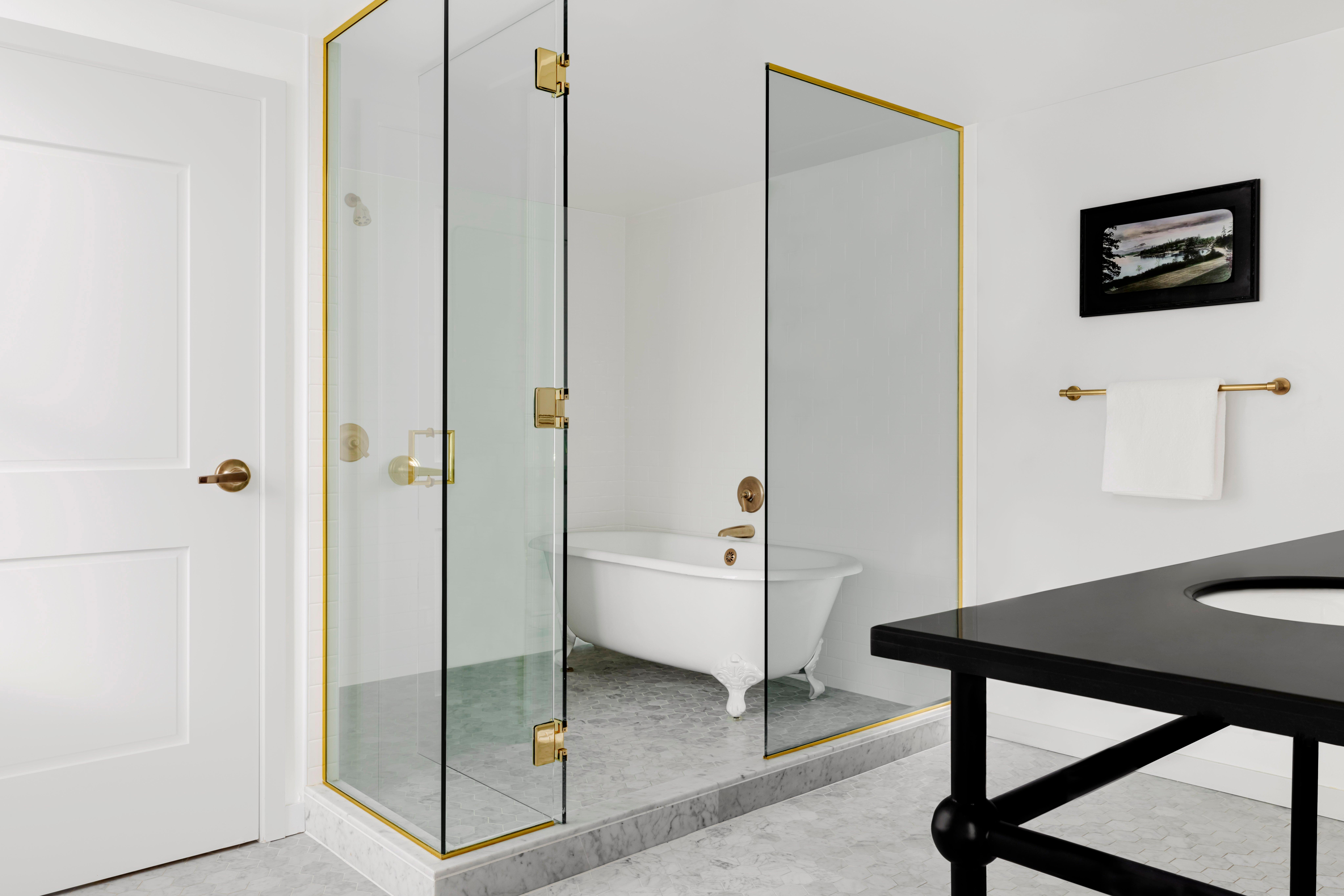 غرفة بريميوم بسرير مزدوج، Palladian A Kimpton Hotel 4/5