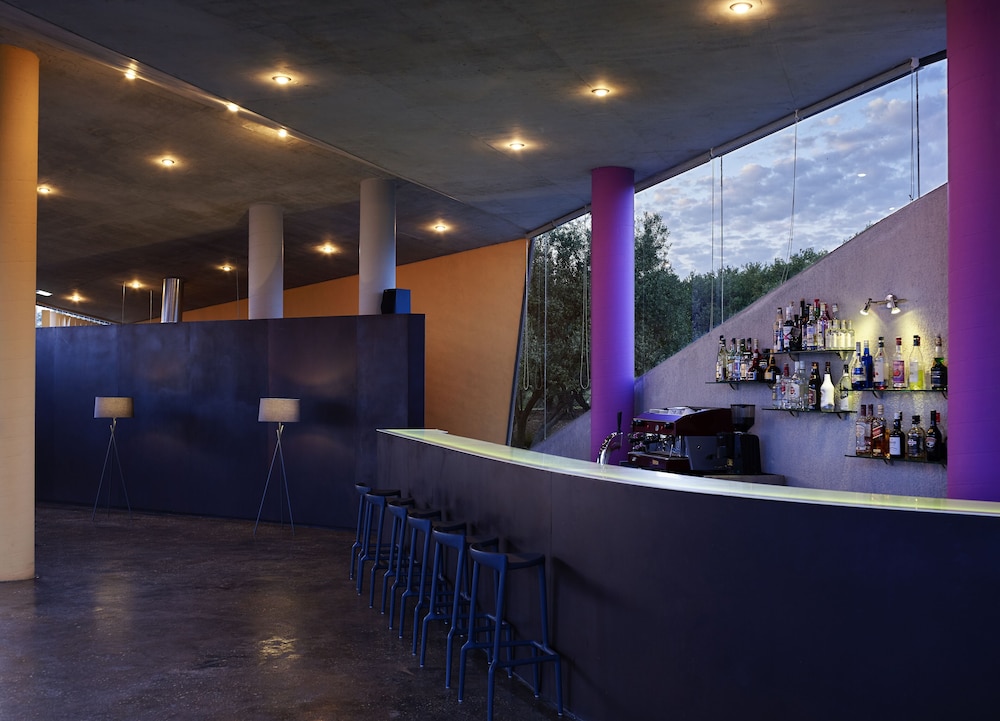 Leivatho Hotel 10/70