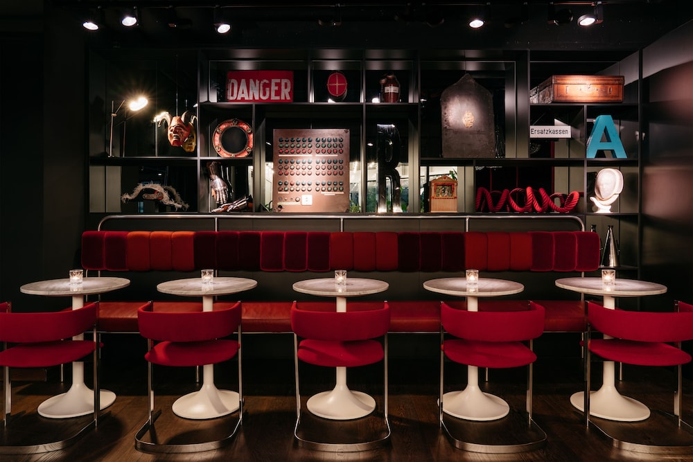 Ruby Leni Hotel Dusseldorf 66/77