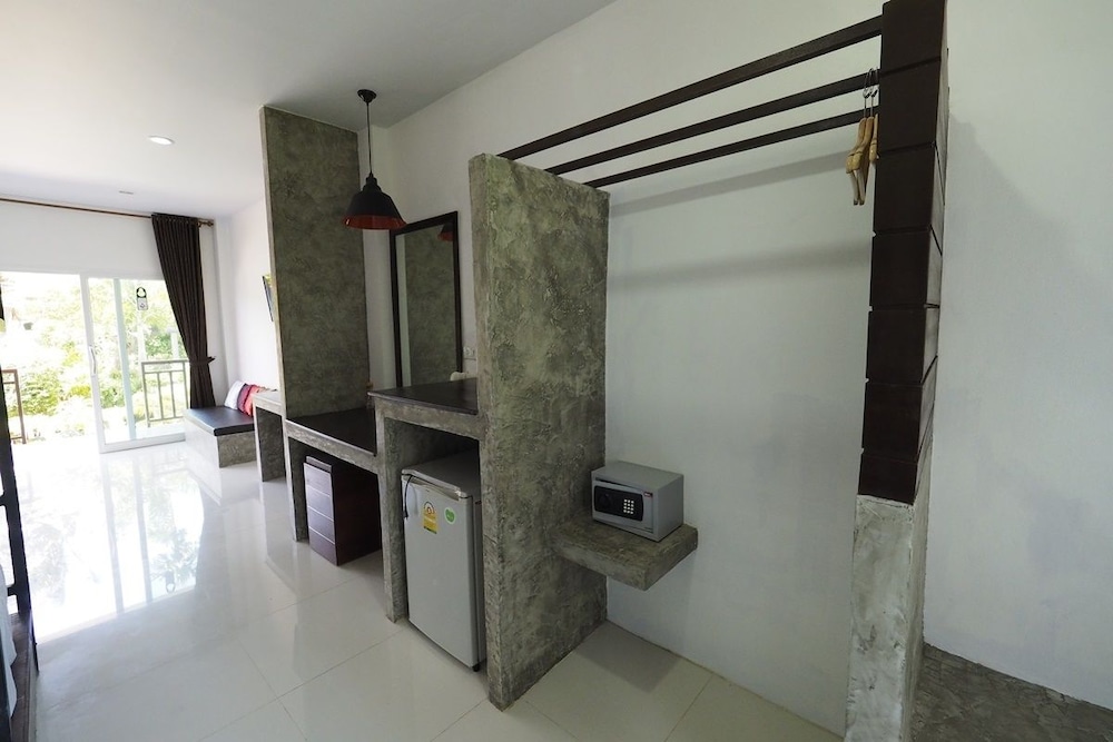 Hatzanda Lanta Resort 41/64