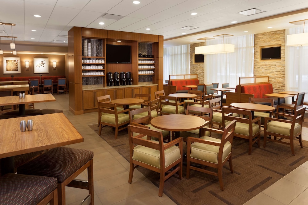 Hyatt Place Austin Downtown 41/67