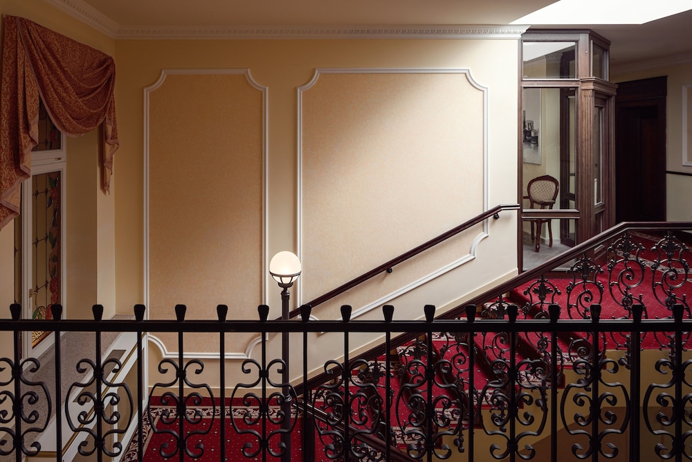 Humboldt Park Hotel Spa 56/60
