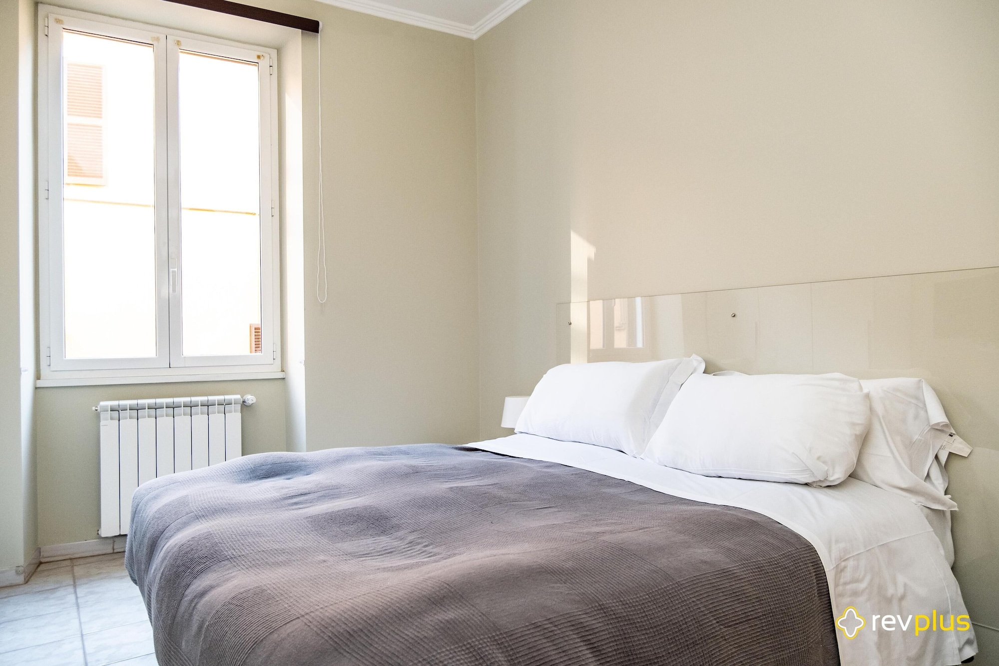 DELUXE, APARTMENT