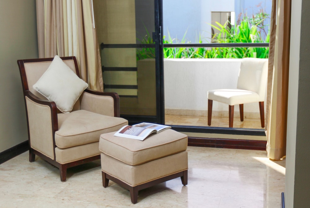 Dubai Marine Beach Resort And Spa 54/79