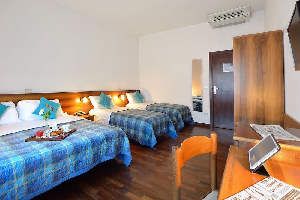 Hotel Ristorante Dante 8/50