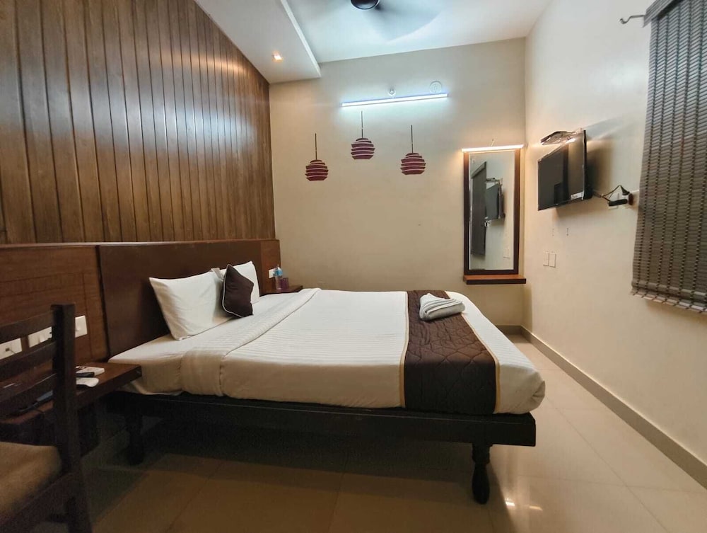 OYO Rooms off Aurobindo Ashram 19/65