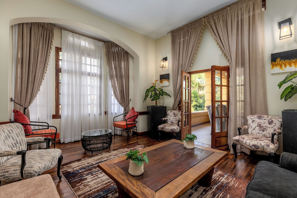 The Emin Pasha Hotel 24/46