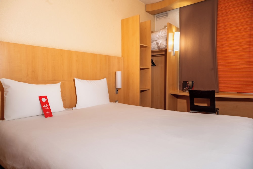 Ibis Paris Pont De Suresnes 23/58