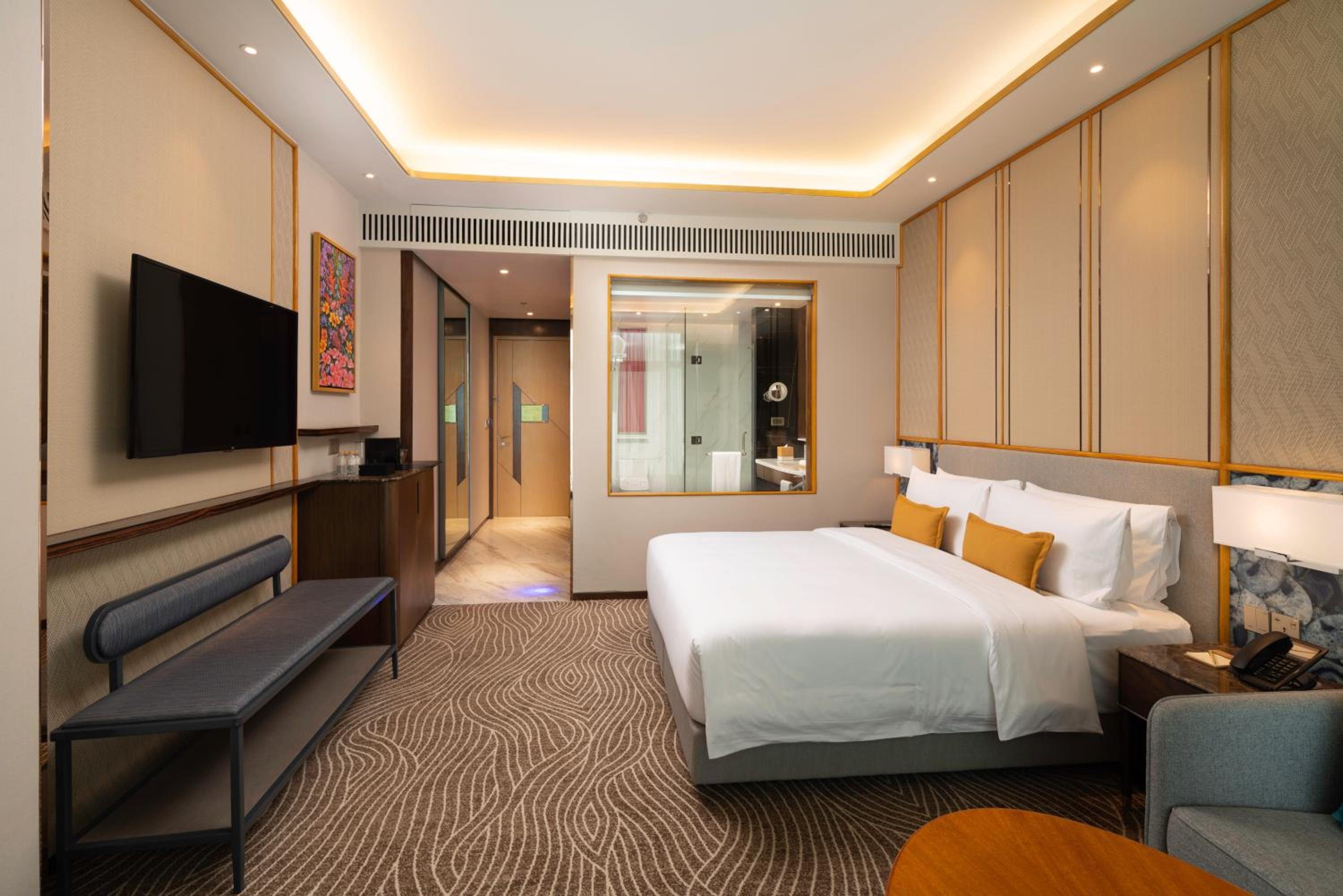 غرفة ثلاثية بسرير كينج، Fili Hotel at NUSTAR Resort & Casino Cebu 4/9