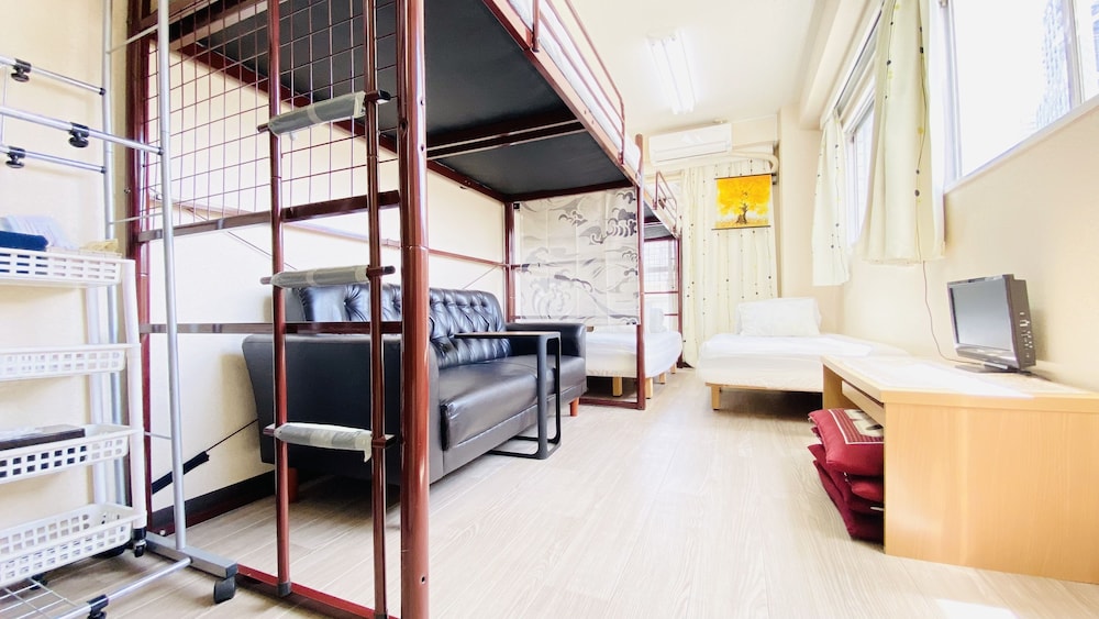 GUEST HOUSE Bs Five II 34/50