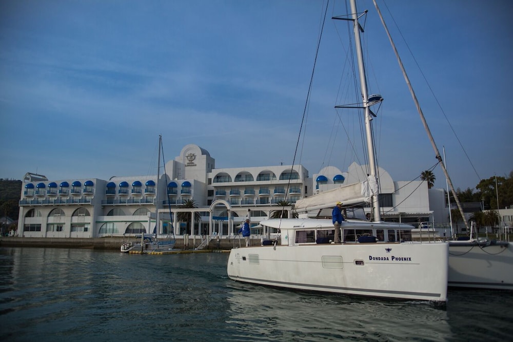 HOTEL LIMANI 61/64