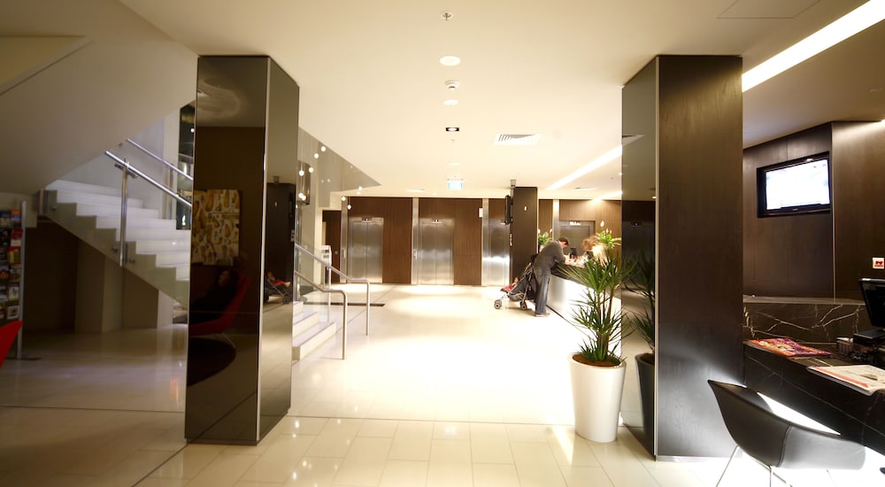 Novotel Canberra 5/72