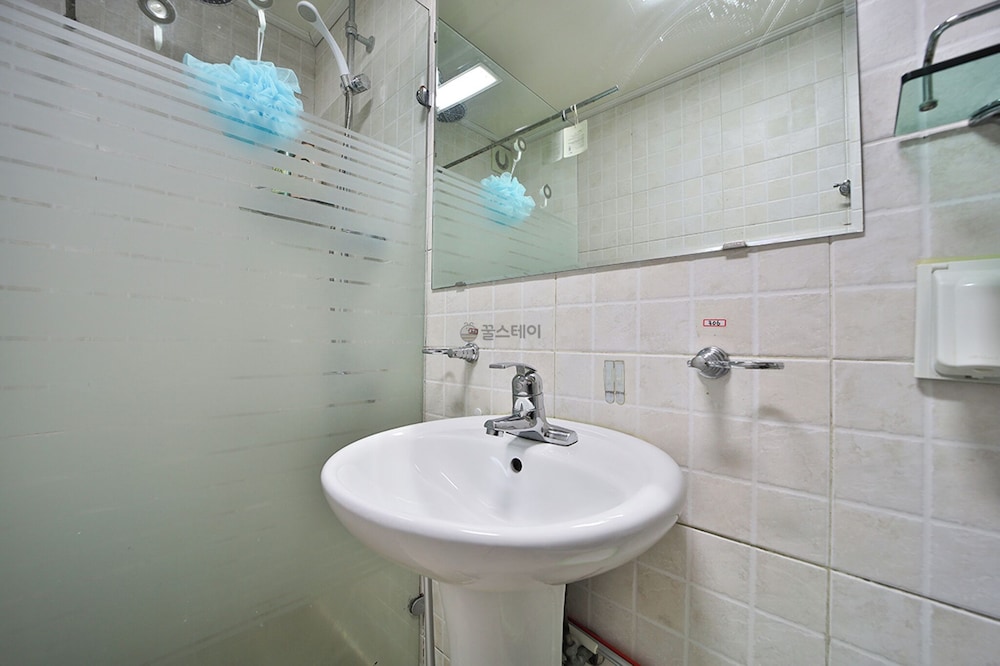 Hongdae Style Guesthouse 70/70